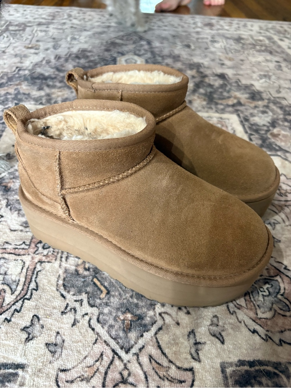 UGG Chestnut Suede Classic Ultra Mini Platform Ankle, size 5
